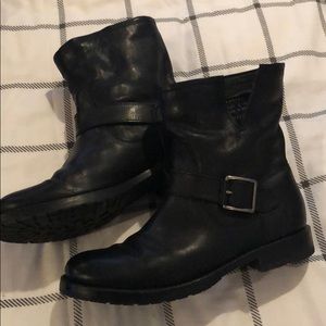 Frye Natalie Short Engineer Boot EUC